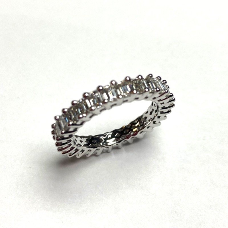 AR13074W6 - 14K White Gold Eternity Band
