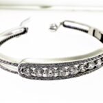 BR112151W - 14K White Gold Bangle