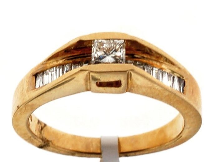 C.O14K005 - 14K Yellow Gold Engagement Ring