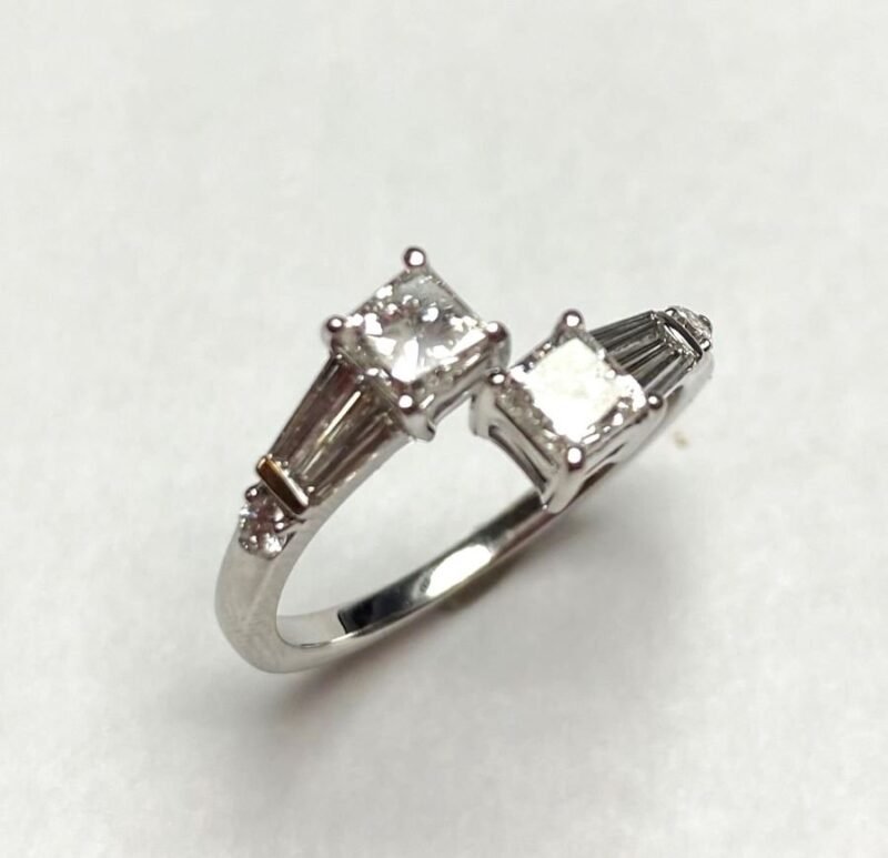 C270FRW - 14K White Gold Fashion Ring