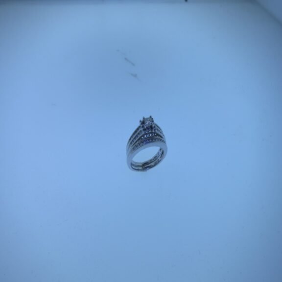 COLST14KW054 - 14K White Gold Bridal Set Ring