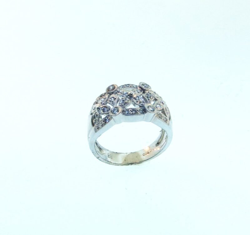 COSET18KW-FR - 18K White Gold Fashion Ring