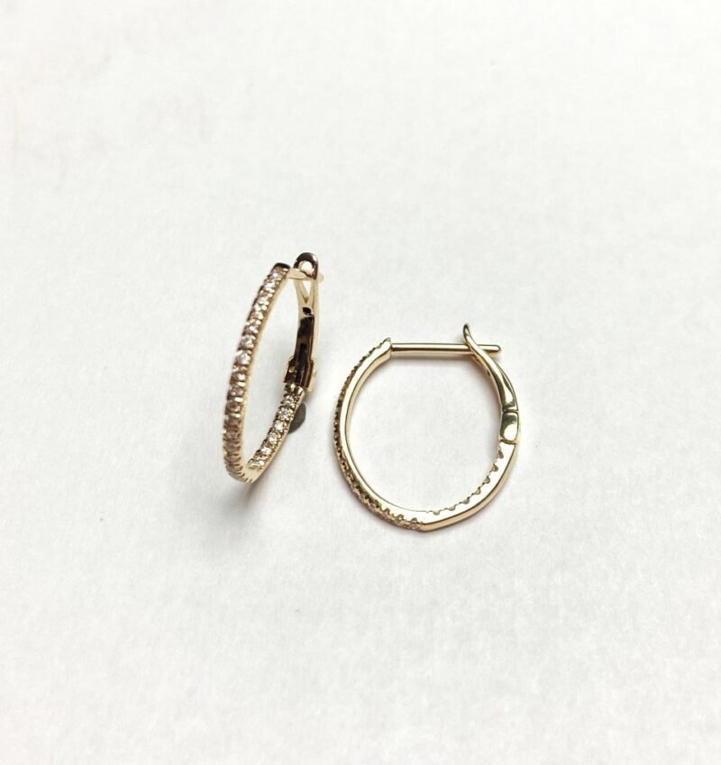 ER961Y - 14K Yellow Gold Hoop Earrings
