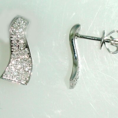 HE80336EW -   Stud Earrings