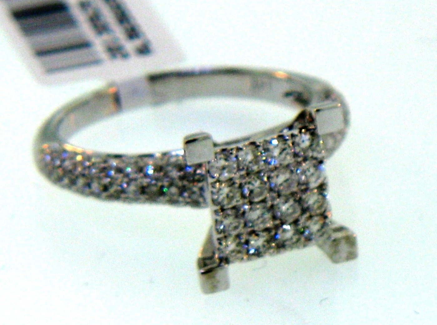 ISDR05711AW - 14K White Gold Engagement Ring