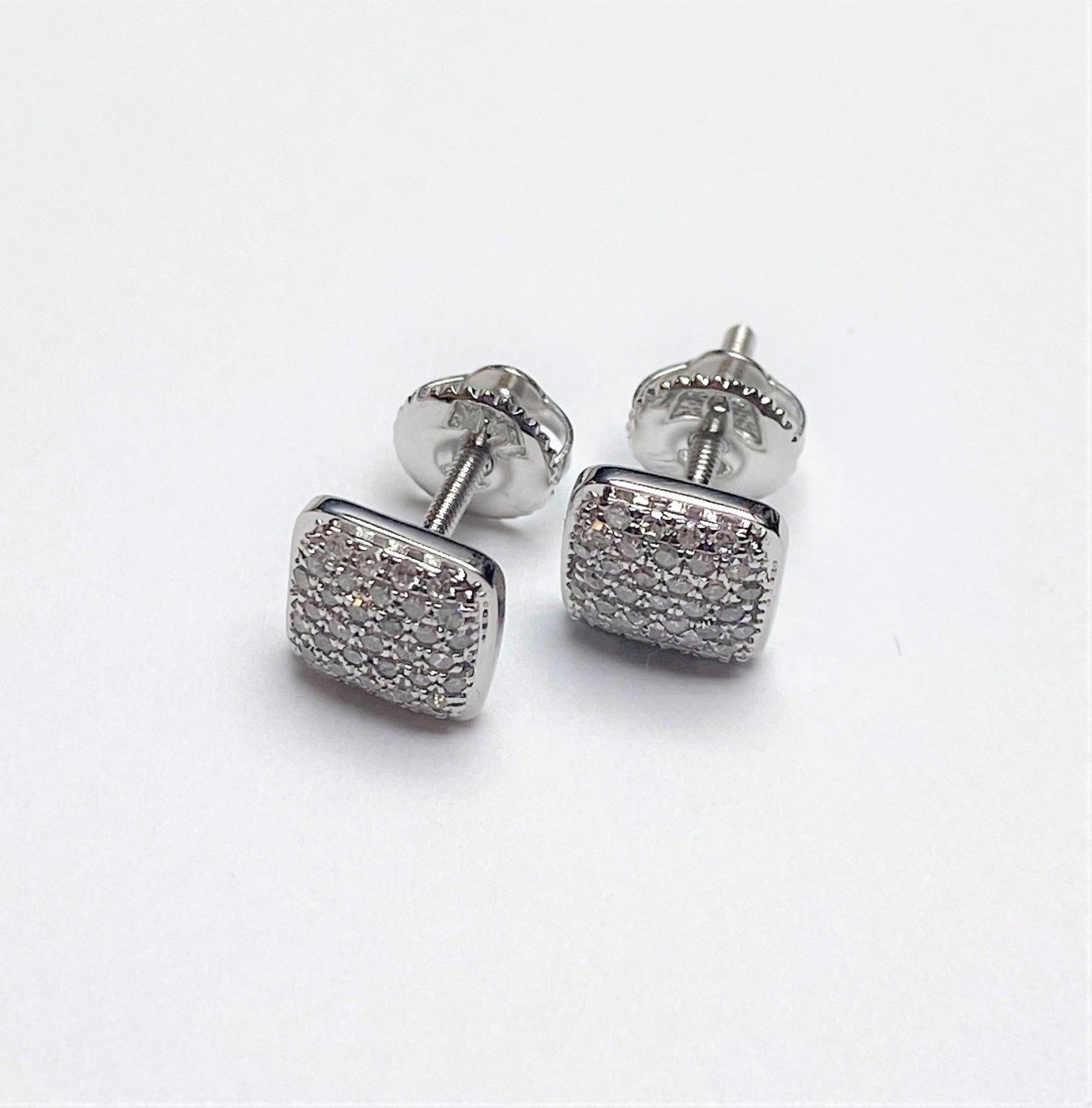 JE08349W - 14K White Gold Stud Earrings