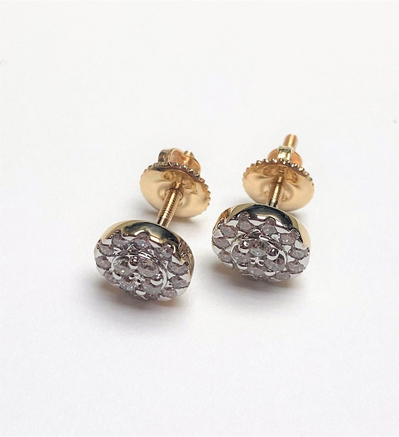 JE09652Y - 14K Yellow Gold Stud Earrings