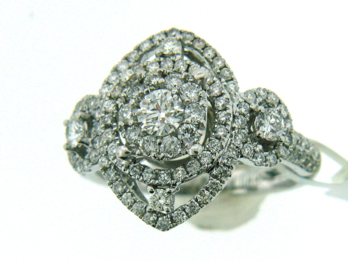 R1905FRW - 14K White Gold Ring