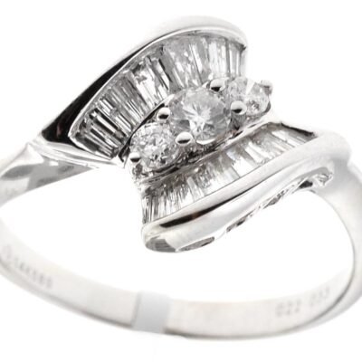 RD948 - 14K White Gold Ring