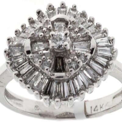 U876 - 14K White Gold Ring
