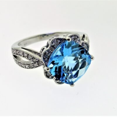 UB10032FWBT - 14K White Gold Ring