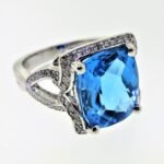 UB10096FWBT - 14K White Gold Ring