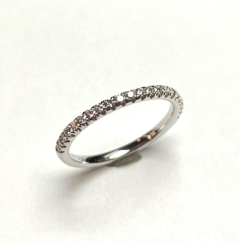 UB10446LTW - 14K White Gold Wedding Band