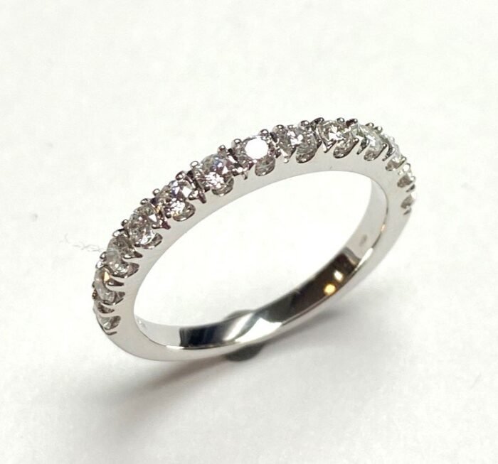 UB10544LW - 14K White Gold Wedding Band