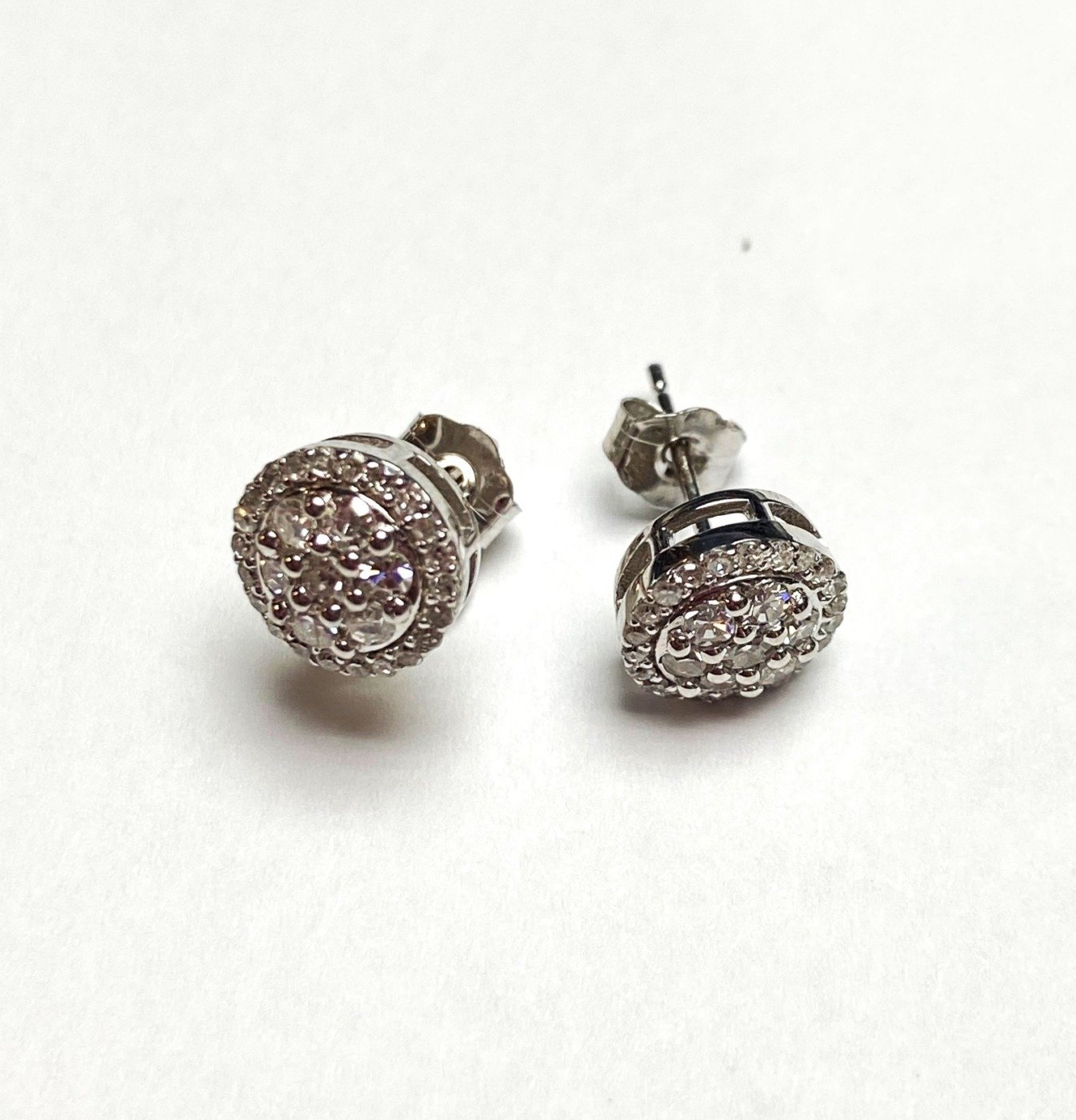 UB10591EW - 14K White Gold Stud Earrings