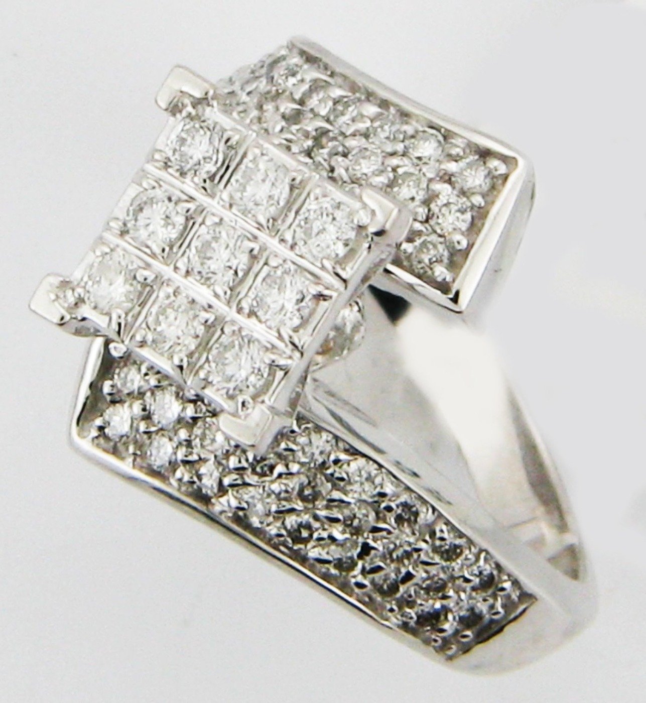 UB1779LSW - 14K White Gold Engagement Ring