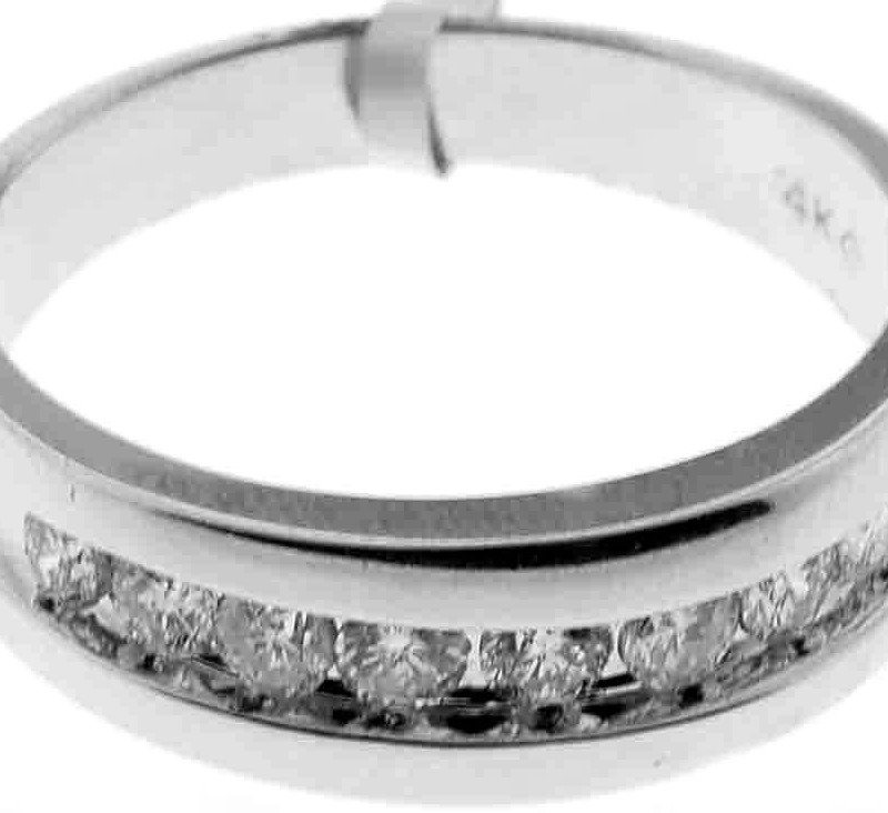 UB2902GW-A - 14K White Gold Gents Ring