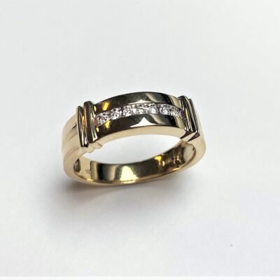 UB4979GY55 - 14K Yellow Gold Gents Ring
