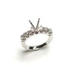 UB5219SMW - 14K White Gold Semi Mount Ring