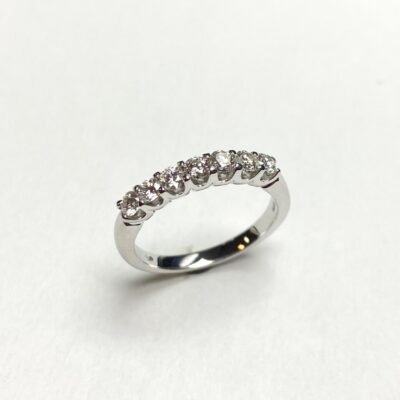 UB5220LFW - 14K White Gold Wedding Band