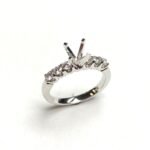 UB5220LHW - 14K White Gold Wedding Band