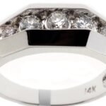 UB5254GW - 14K White Gold Ring