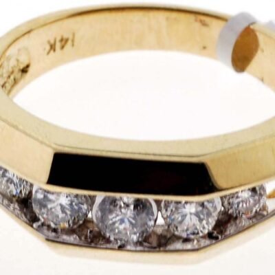 UB5254GY - 14K Yellow Gold Gents Ring