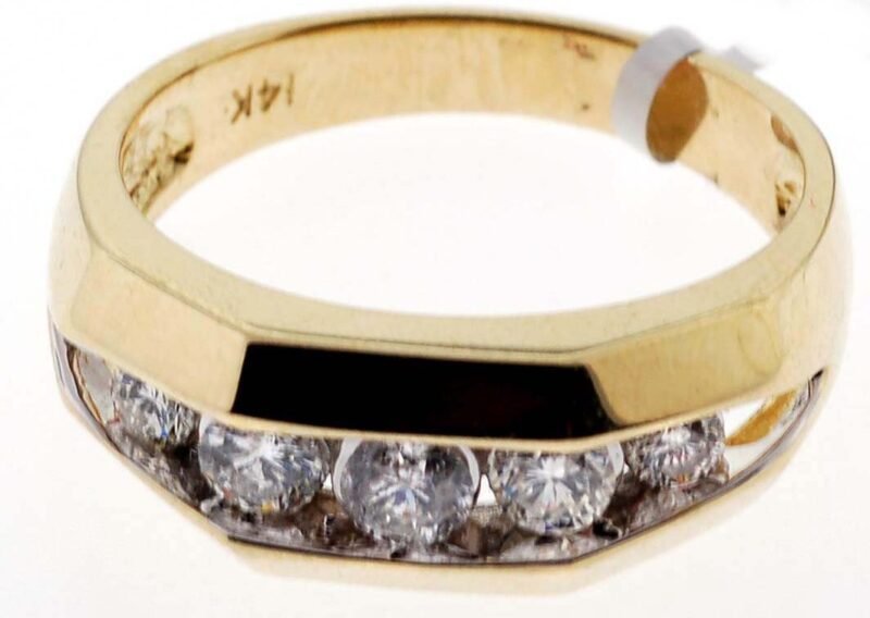 UB5254GY - 14K Yellow Gold Gents Ring