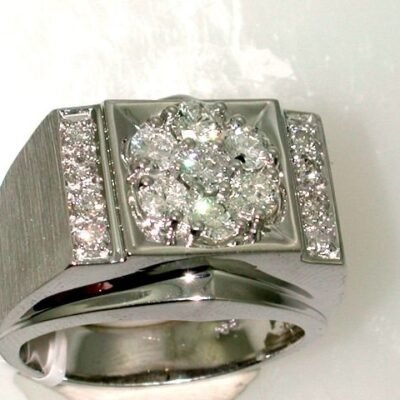 UB5691GHW - 14K White Gold Gents Ring
