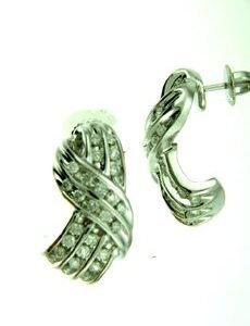 UB5698EW - 14K White Gold Stud Earrings