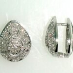 UB6020EW - 14K White Gold Stud Earrings