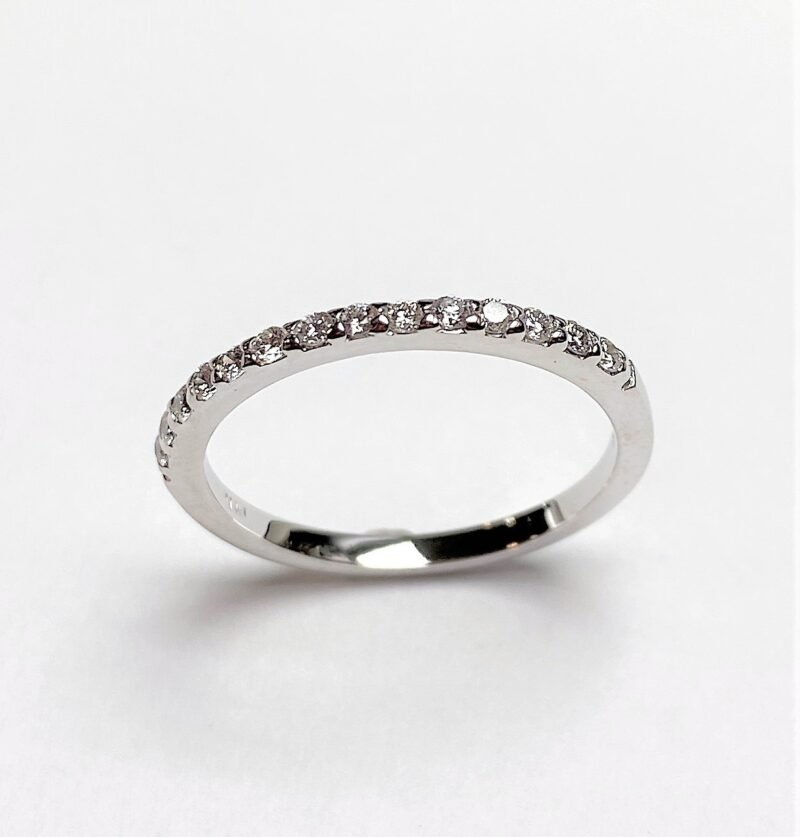 UB6929LW - 14K White Gold Wedding Band