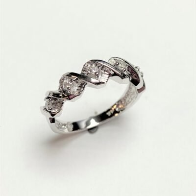 UB7144FW - 14K White Gold Ring