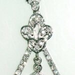 UB7237PW - 14K White Gold Pendant