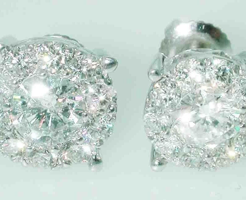 UB7663-5EW - 14K White Gold Stud Earrings