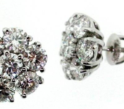 UB7713-4EW - 14K White Gold Stud Earrings