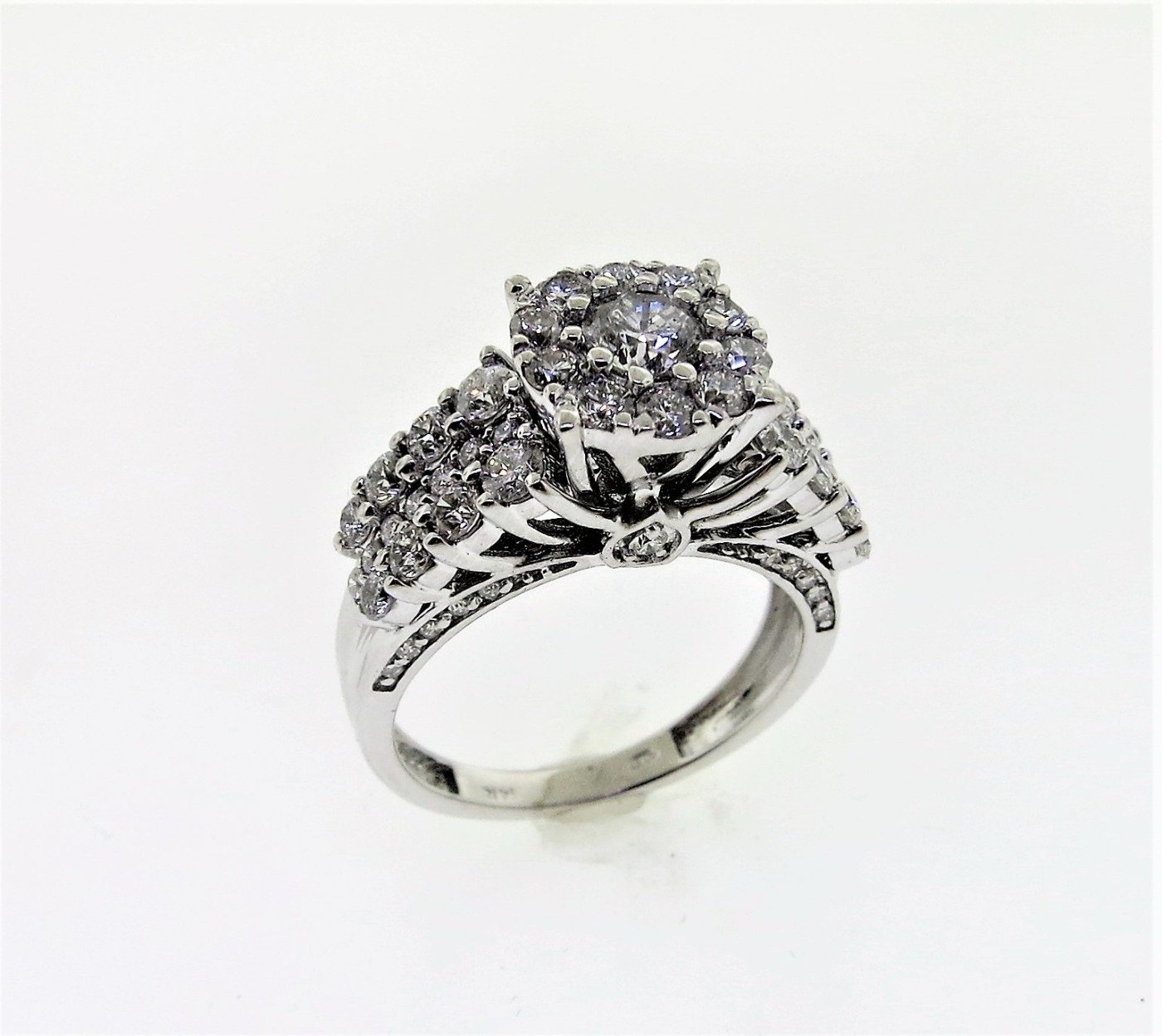 UB7913W/BH - 14K White Gold Engagement Ring