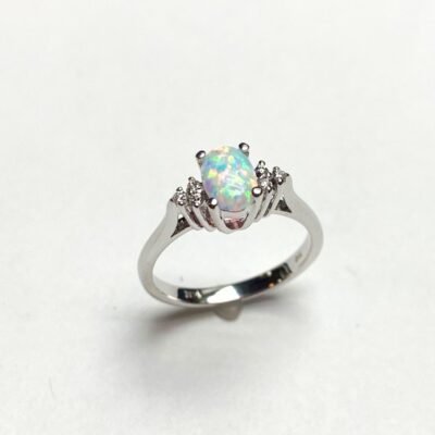 UB7996FWCROP - 14K White Gold Ring
