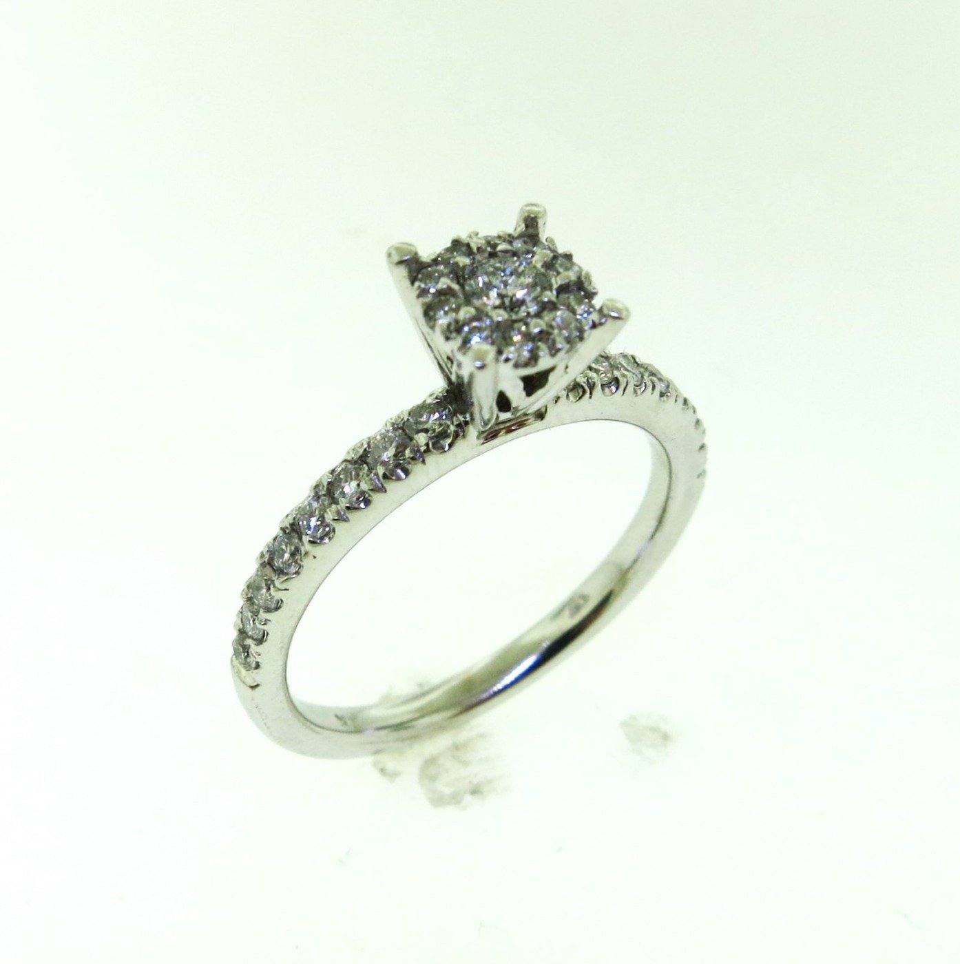 UB8112LSWSH53 -  White Gold Engagement Ring