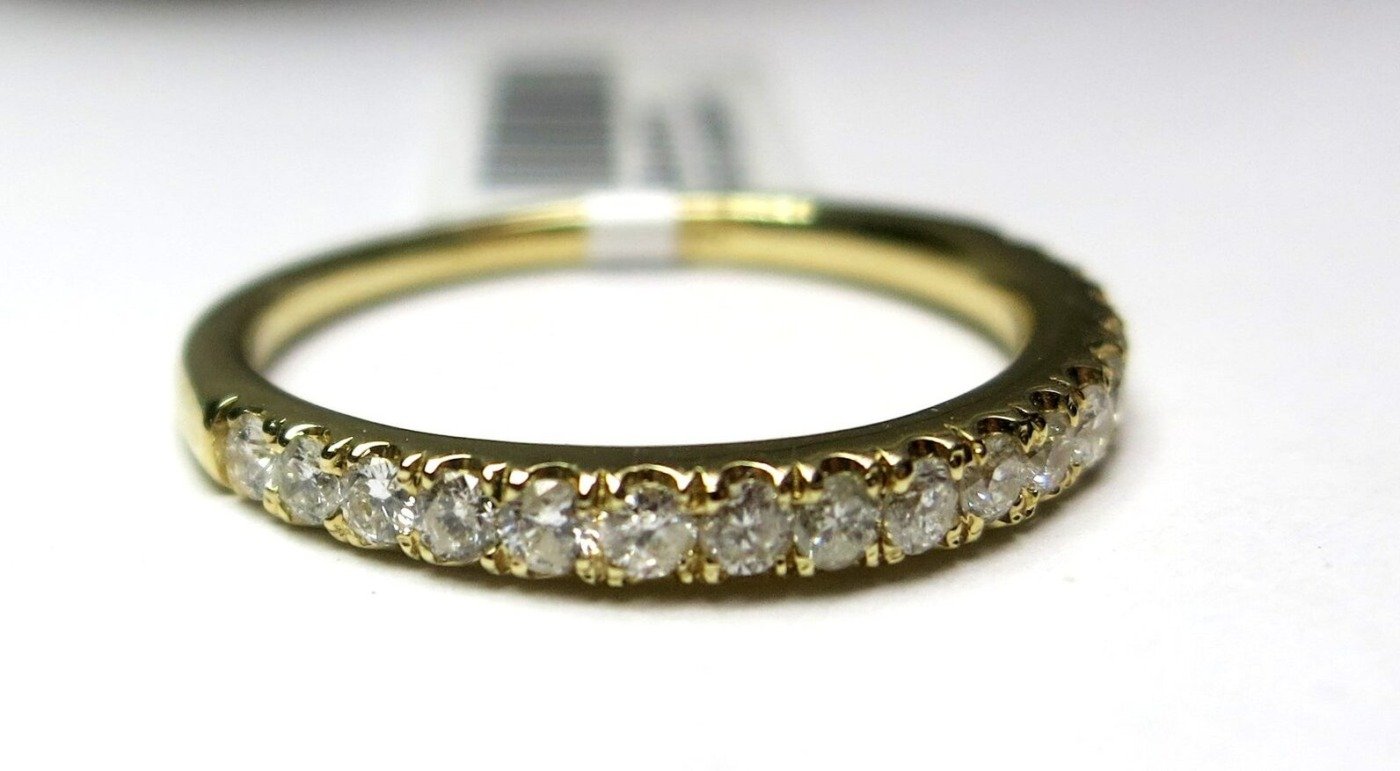 UB8112LTY1 - 14K White Gold Wedding Band