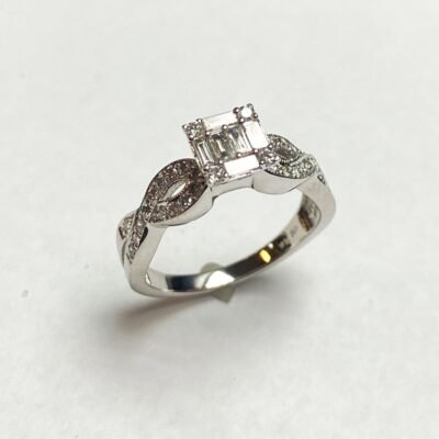 UB8123LSWQH - 14K White Gold Engagement Ring