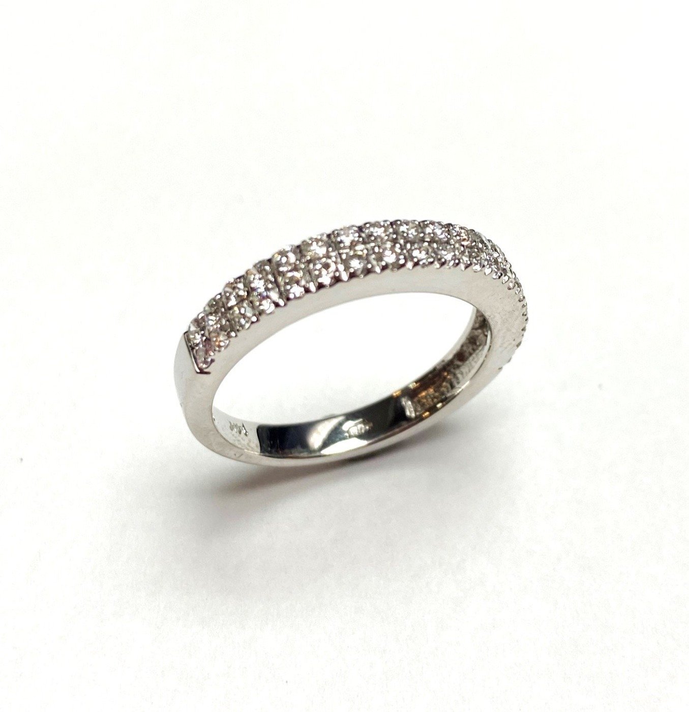 UB8246LW - 14K White Gold Anniversary Ring