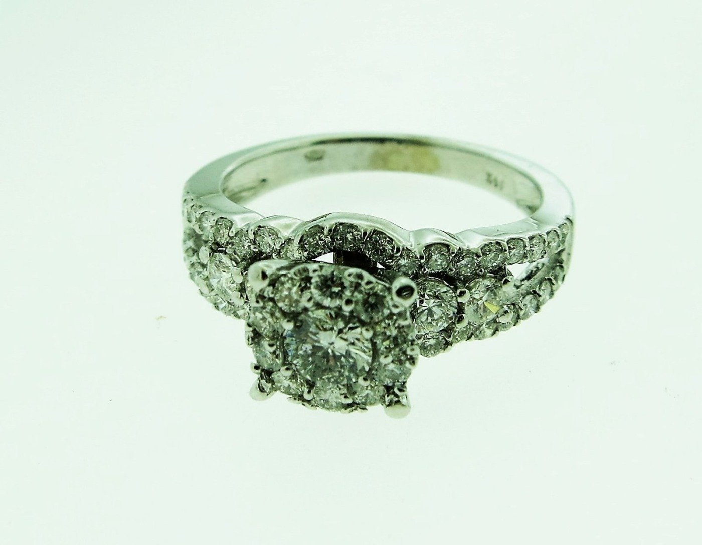 UB8259LWBH - 14K White Gold Engagement Ring