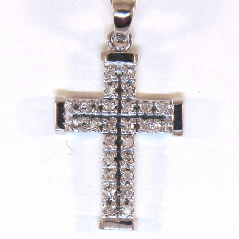 UB8469PW - 10K White Gold Cross Pendant