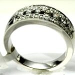 UB8586AW - 14K White Gold Anniversary Ring