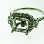 UB8760SMW - 14K White Gold Semi Mount Ring