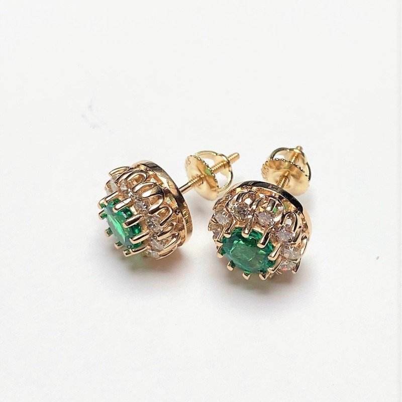UB8925EYEM - 14K White Gold Stud Earrings