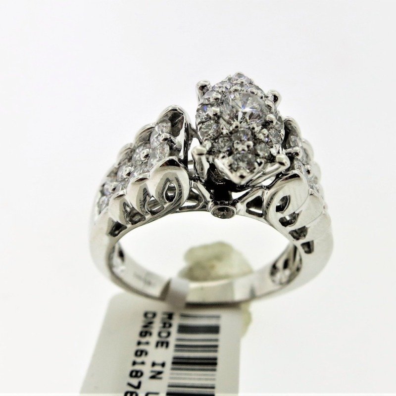 UBV3667LSWMQ -   Engagement Ring