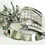 URJ2027SMW-1 - 14K White Gold Semi Mount Ring