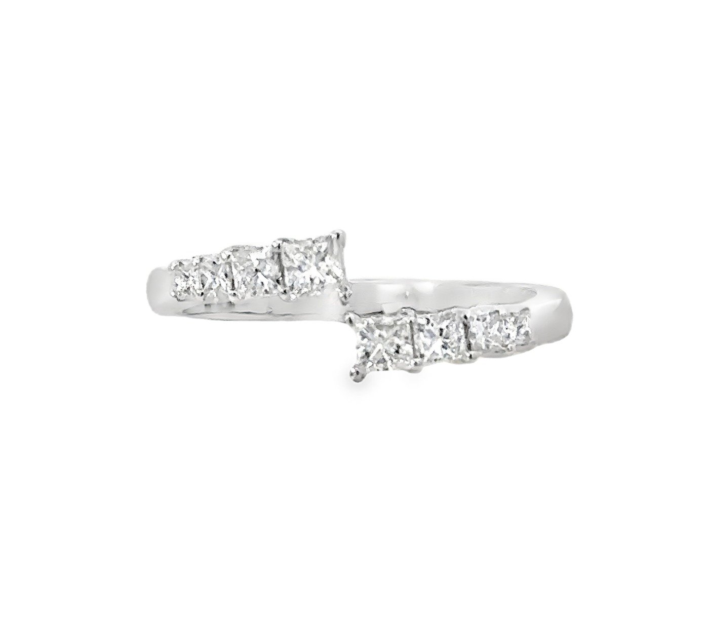 C272FW - 14K White Gold Fashion Ring